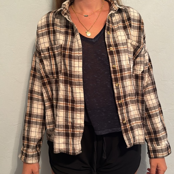 La Hearts Tops - Brown/white cropped flannel